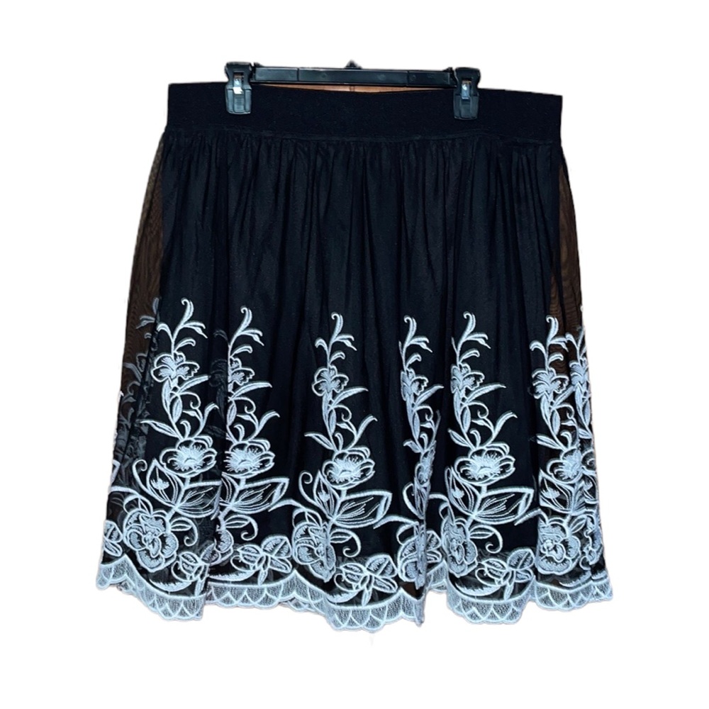 Alfani Floral Pleated Skirt - Black & White - Size XL